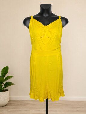Torrid Yellow Tie Front Romper Plus 4X NWT Pockets